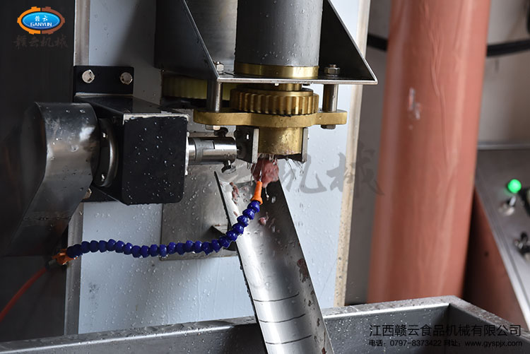 貢丸成型機(jī)成型潮汕牛肉丸
